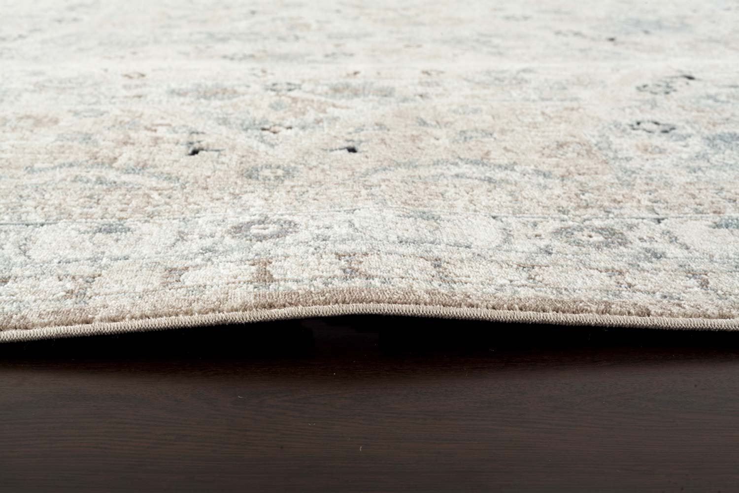 Providence Esquire Central Traditional Beige Rug - Click Rugs